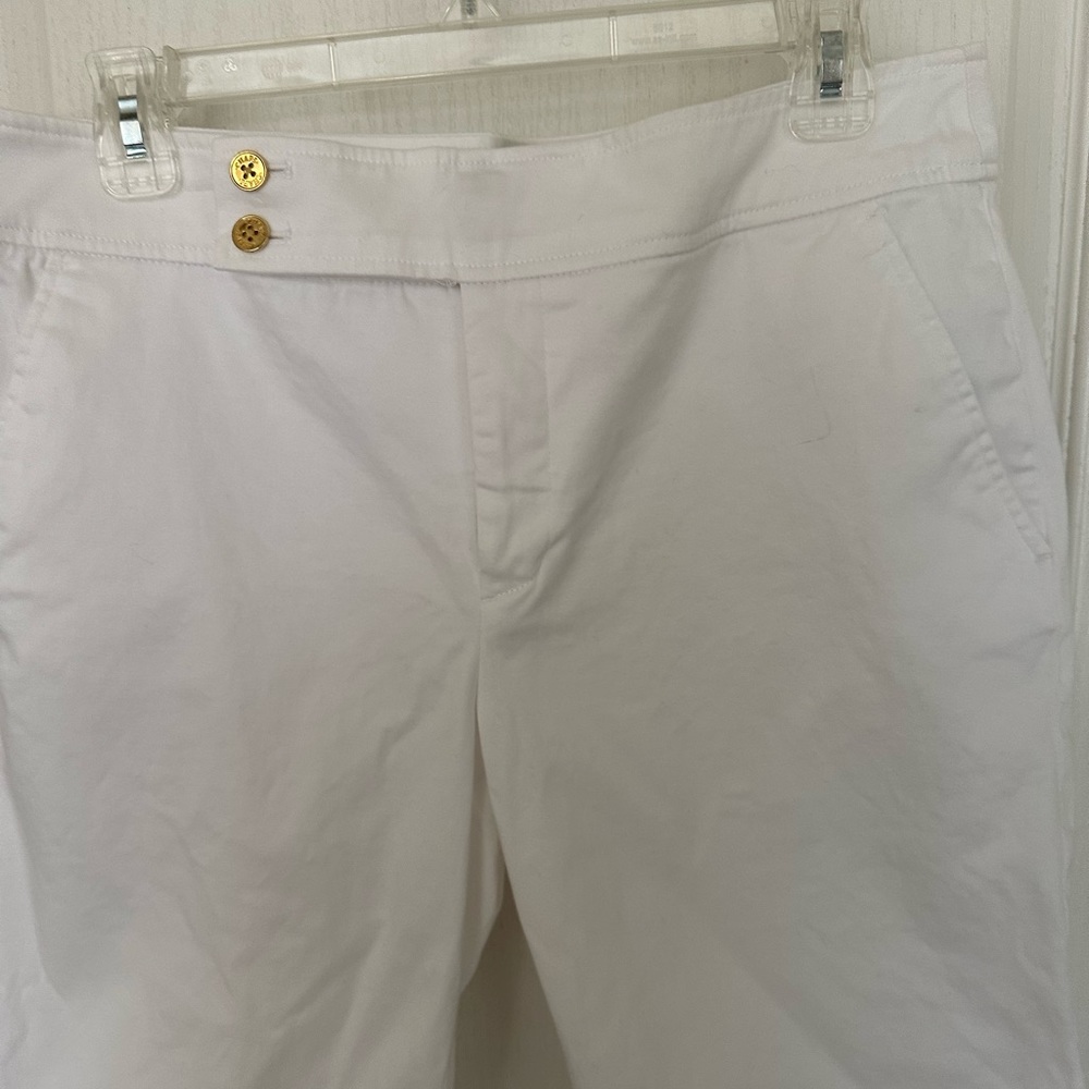 NWOT Chaps Women's White Shorts Cotton Blend, Sz 8. - Picture 2 of 8